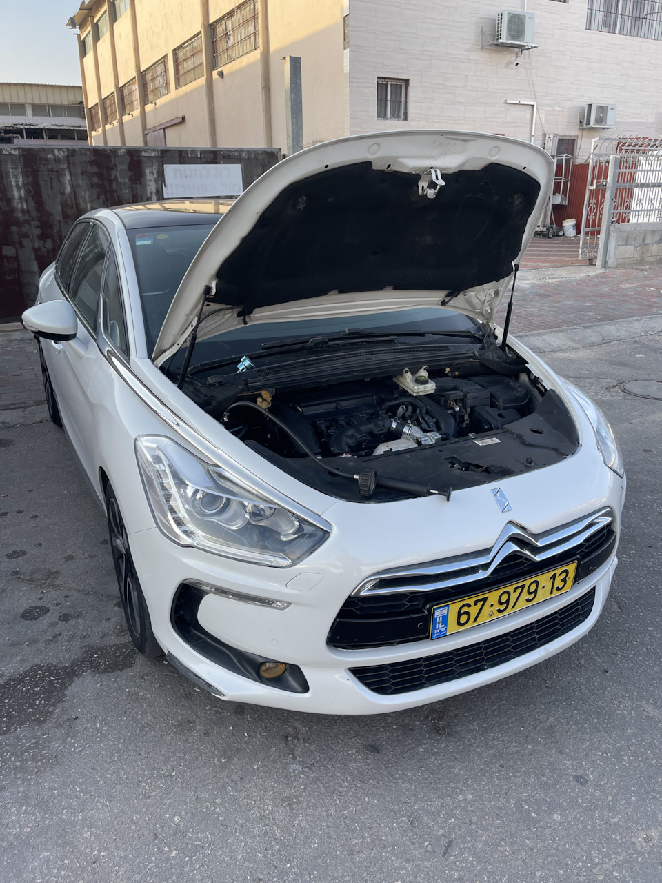 Ситроен уходит. Ситроен уходит. Пежо и мазда. Ситроен c3 2014. Peugeot 408.