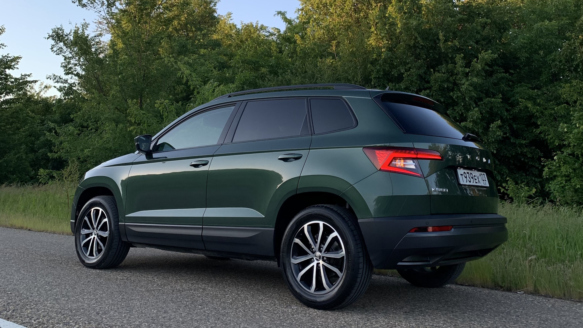 Skoda Karoq 1.4 бензиновый 2021 | Emerald Green на DRIVE2