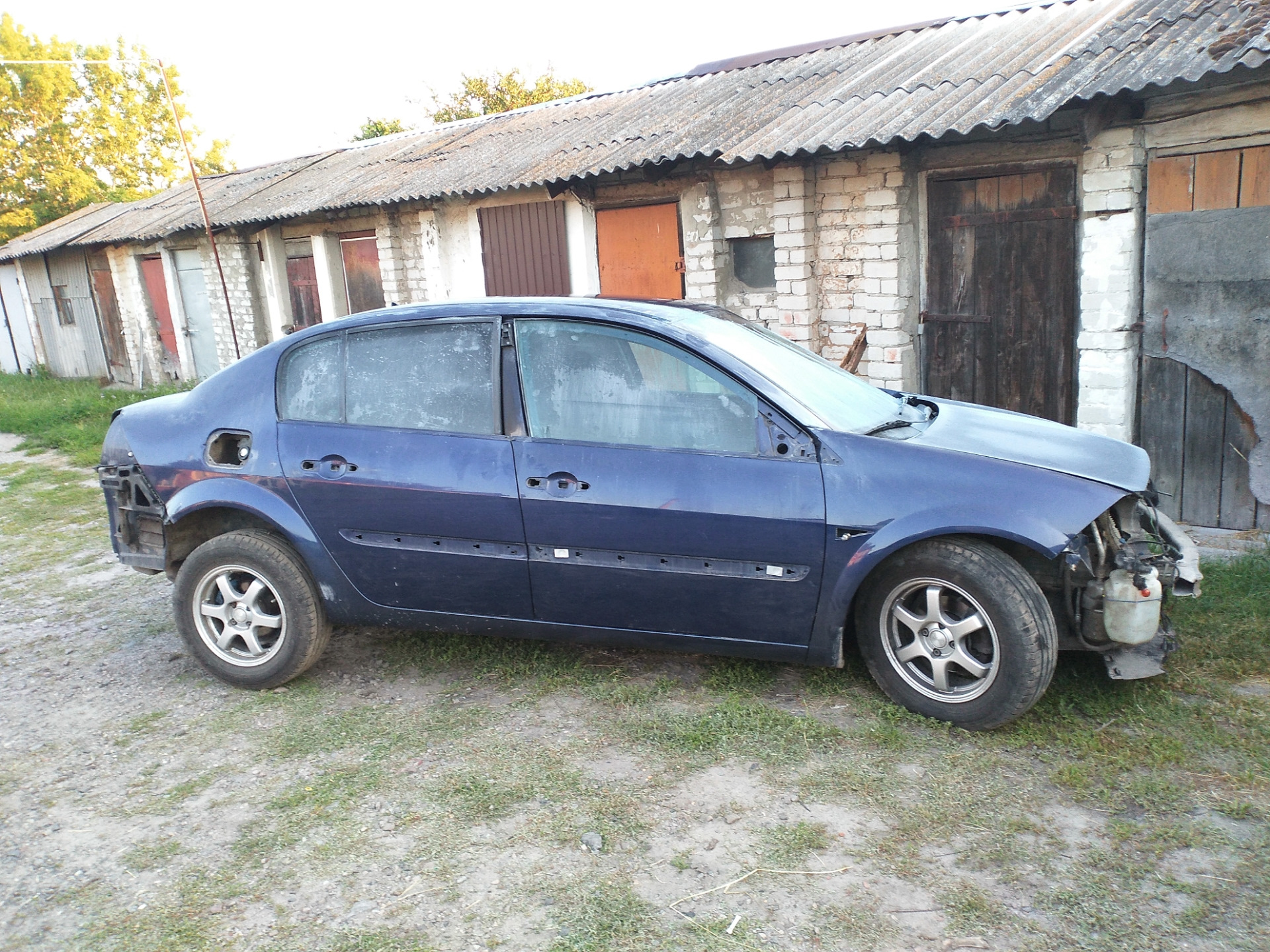 Очередной авто! Очередная покраска. — Renault Megane II, 1,4 л, 2004 года |  кузовной ремонт | DRIVE2