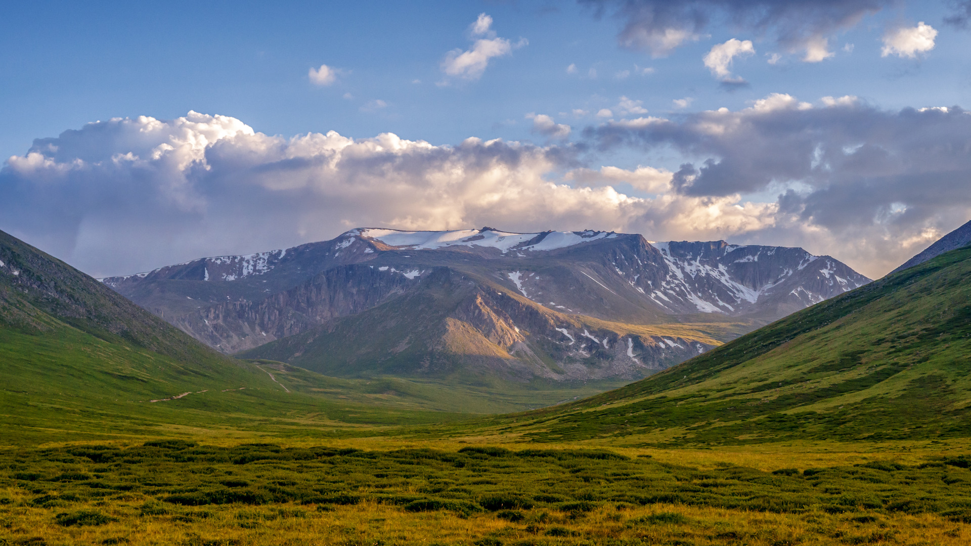 Восточно-сахалинские горы