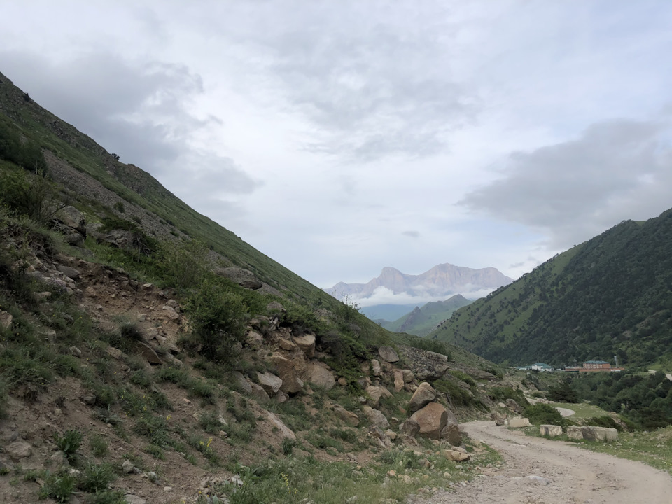 14 — KIA Sorento (2G)