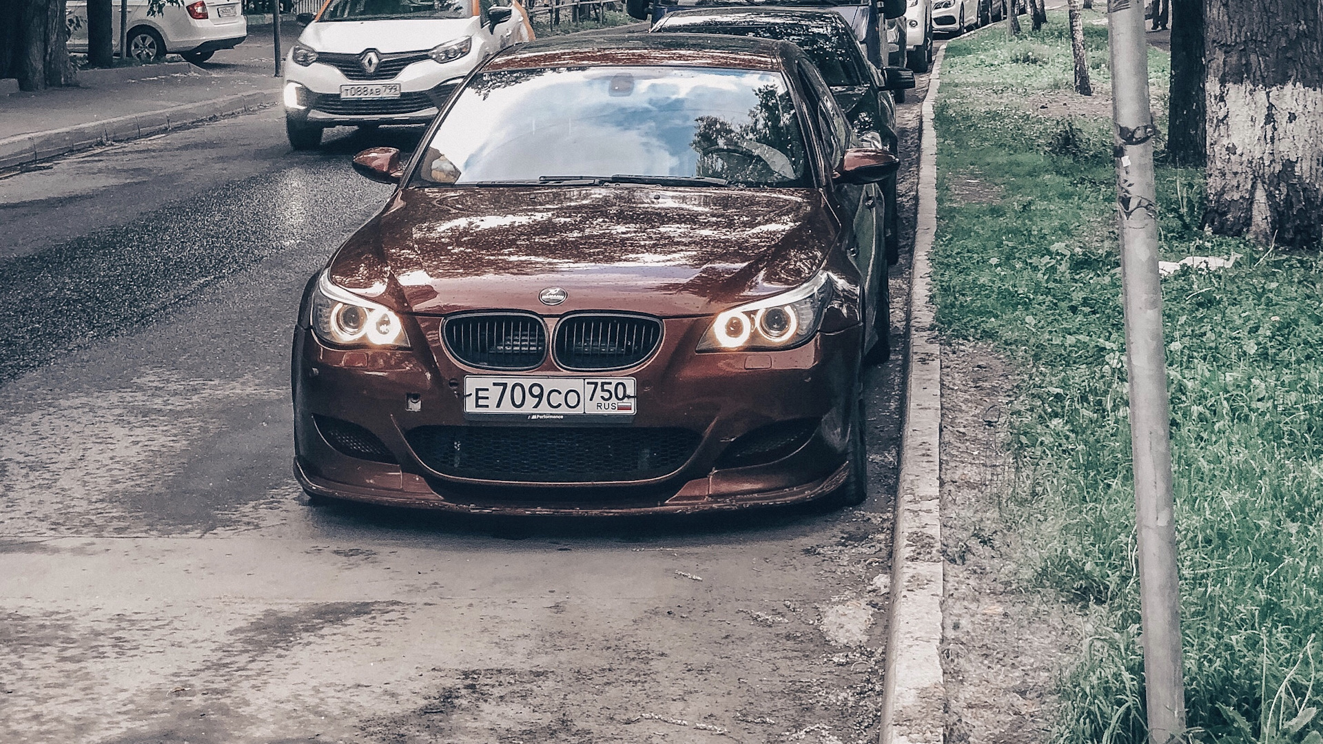 BMW M5 (E60) 5.0 бензиновый 2005 | Красная , лучше феррари на DRIVE2