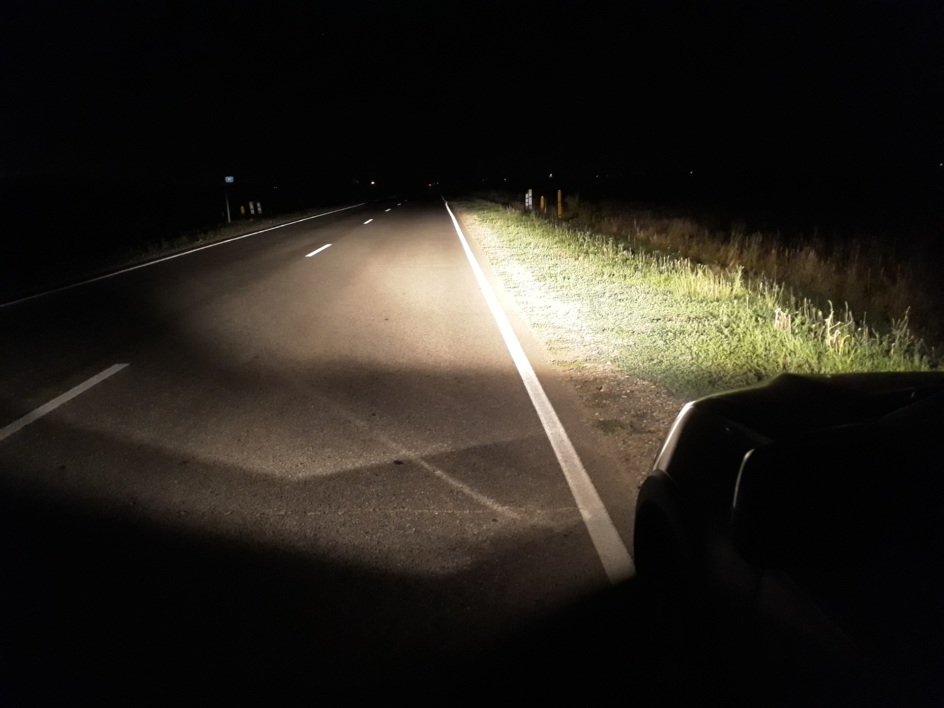 Светилось 2. Новогодние фигуры на присоске. Светилось 2. Летающие объекты в ночном небе. Танцующие фигуры у дороги.