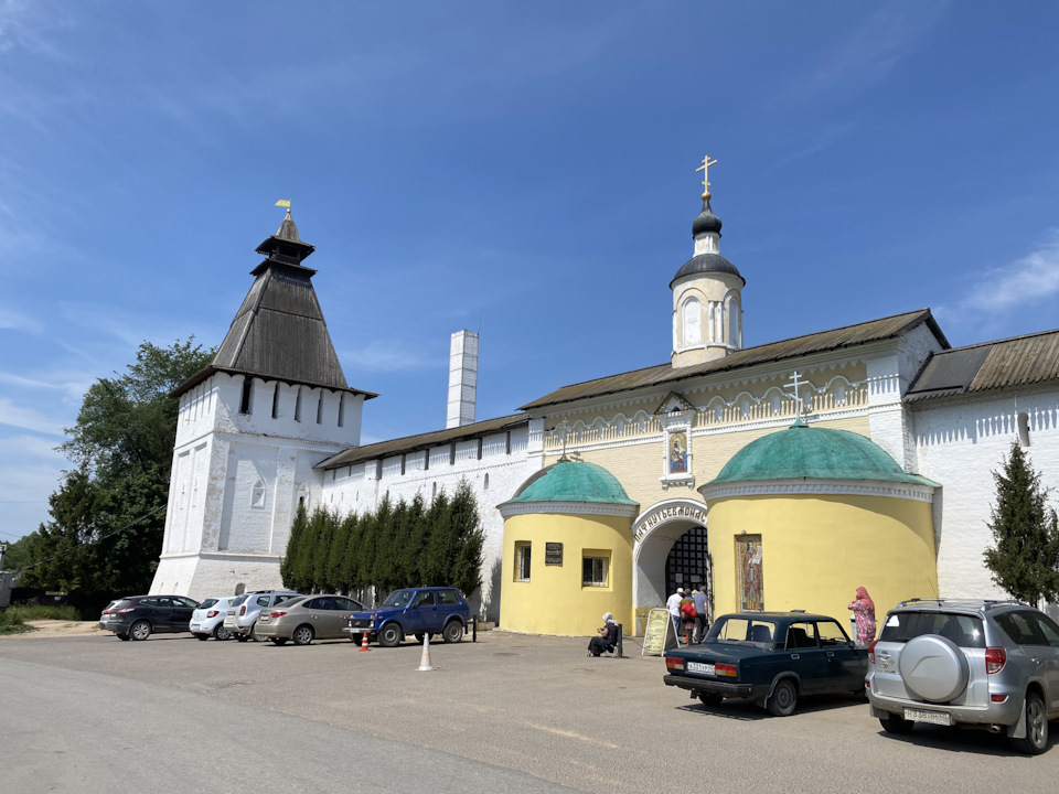 Калужские монастыри фото Путевые зарисовки. Калужская область. Часть 1. Пафнутьево-Боровский монастырь - 