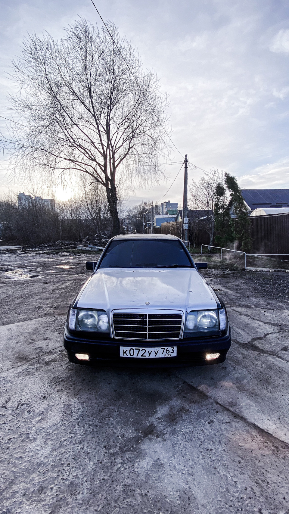 Капот, бампер, листва, небольшая покраска — Mercedes-Benz E-class (W124), 3  л, 1989 года | запчасти | DRIVE2