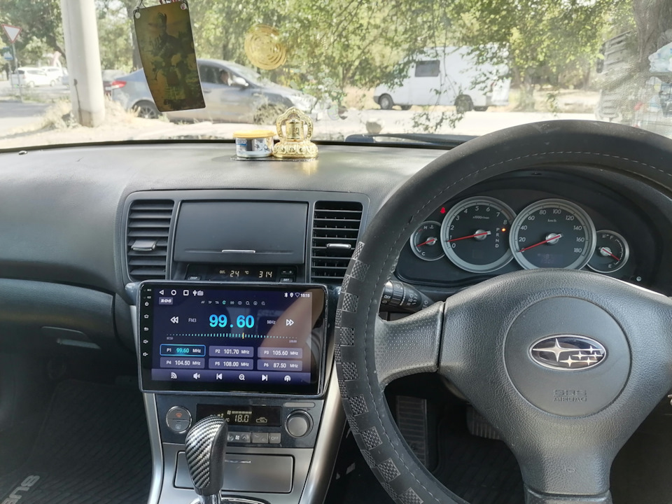 Вид с водительского места — Subaru Legacy (BL/BP)