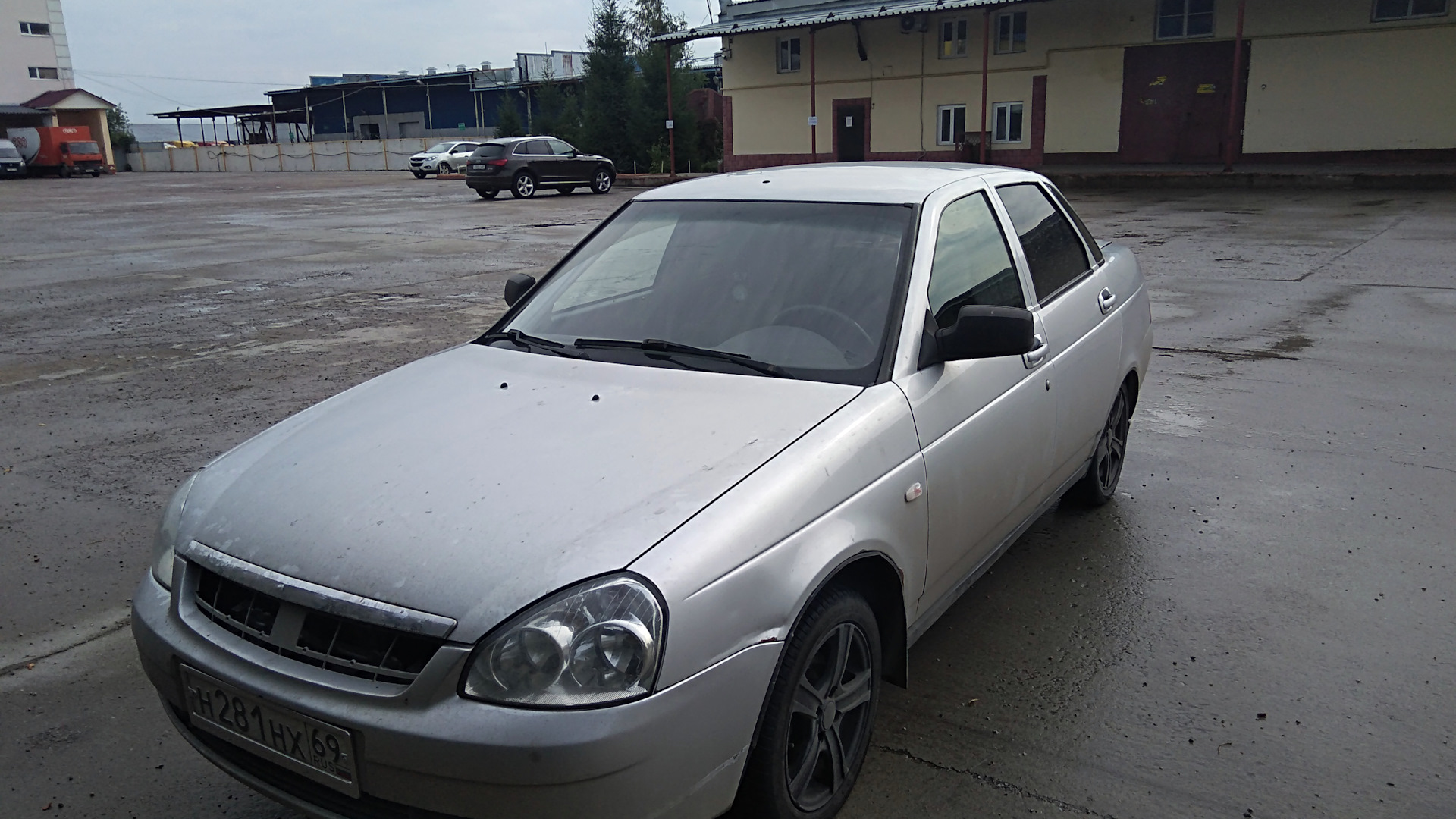 Lada Приора седан 1.6 бензиновый 2011 | 