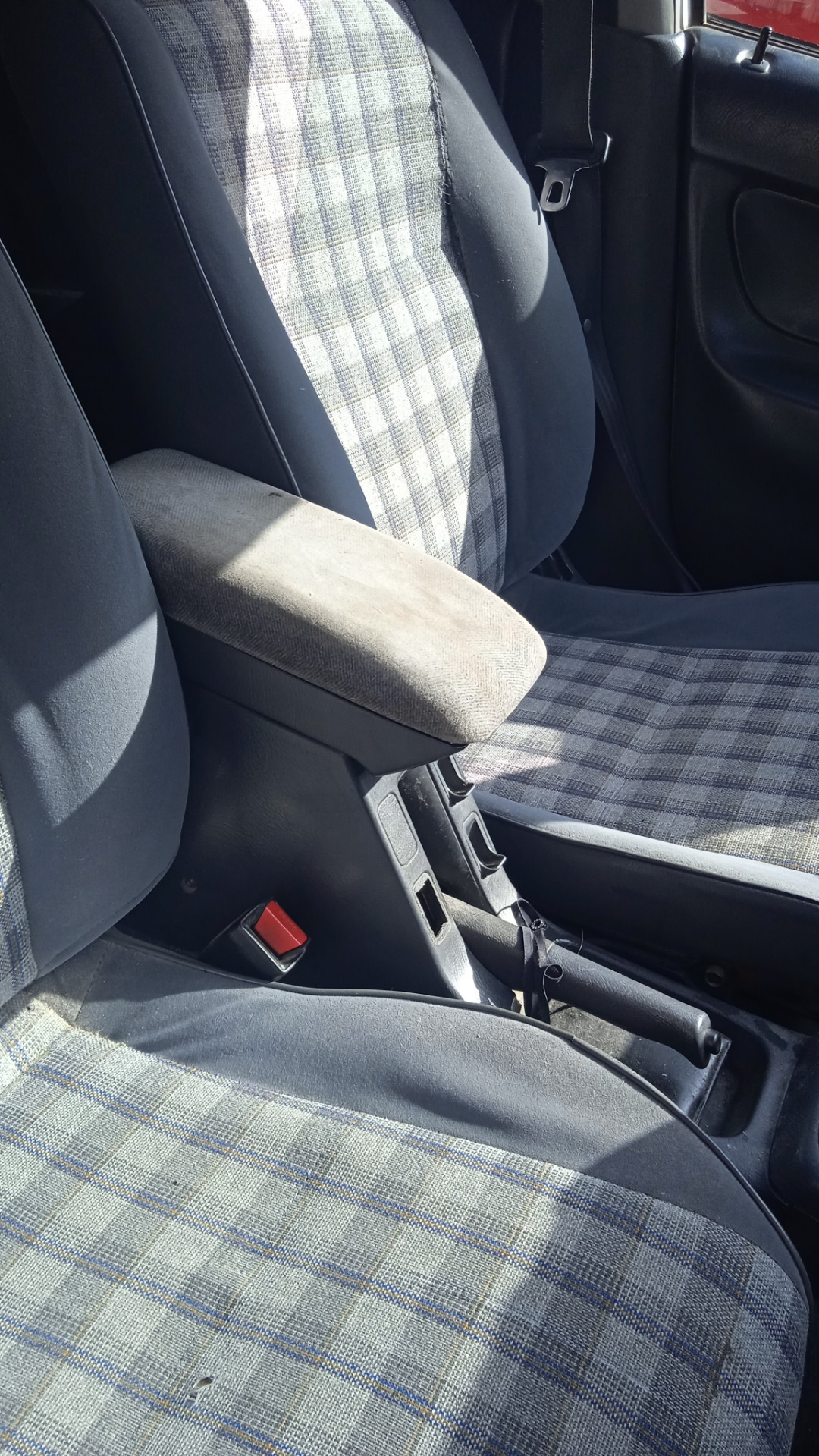 Подлокотник. — Honda Partner (1G), 1,6 л, 1999 года | тюнинг | DRIVE2