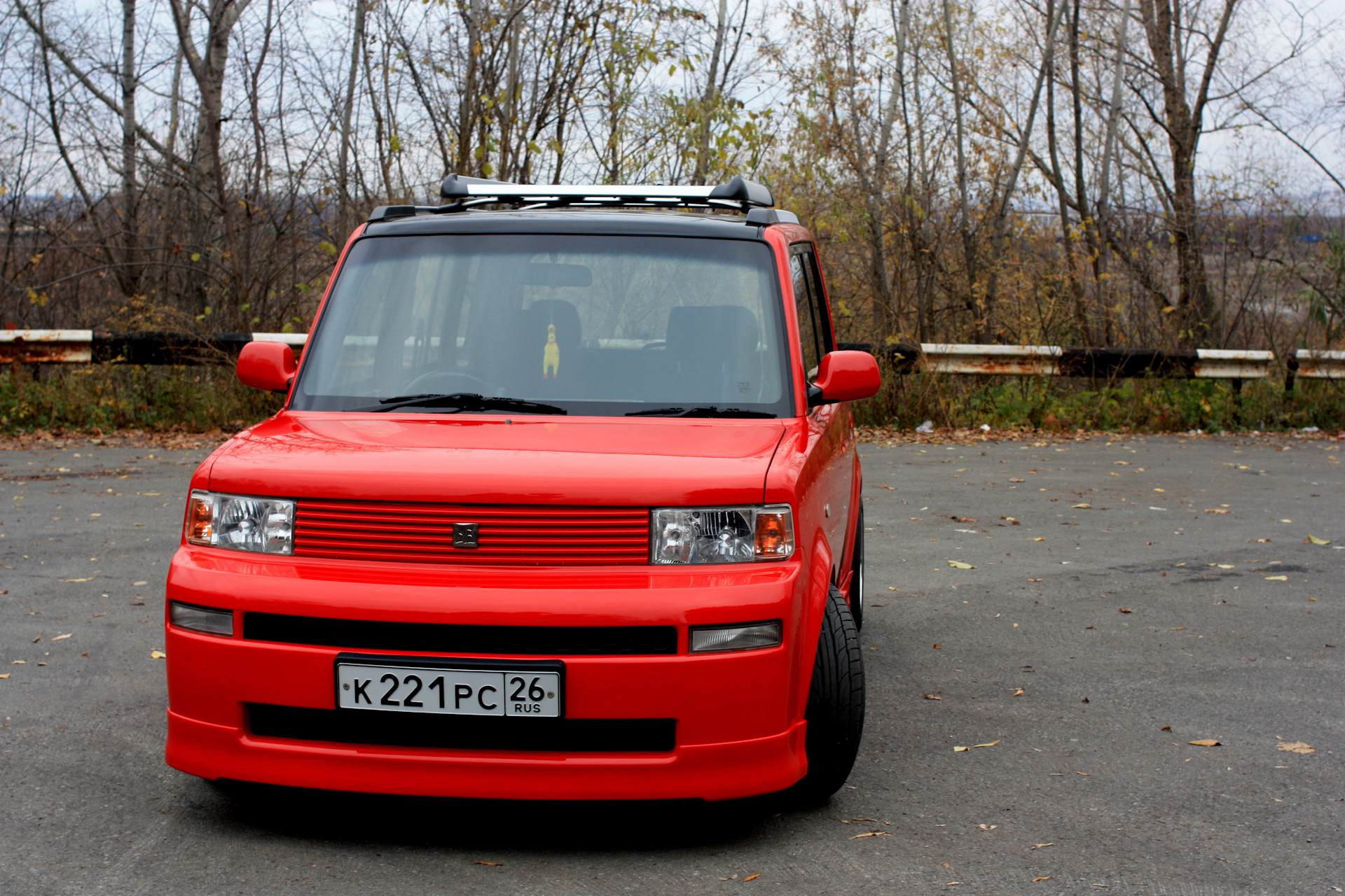 Red bb. Тойота ББ лифт 2000. Toyota BB 2005 красная. Тойота ББ красный Кенди. Toyota BB красная.