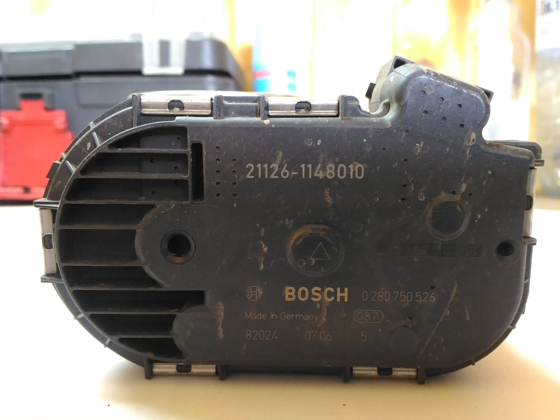 21126. Дроссельная заслонка Bosch 21126. Бош 21126-1148010. Дроссельная заслонка 0 280 750 526. Дроссельная заслонка бош 21126_1148010.