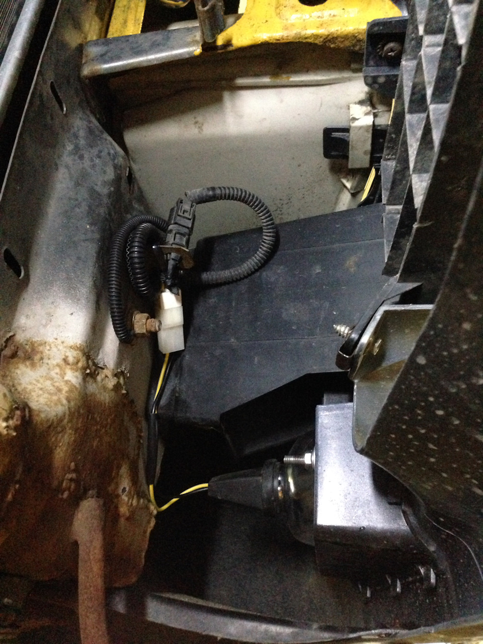 Противотуманки, губа, правильное занижение — LADA 2114, 1,5 л., 2005 ...