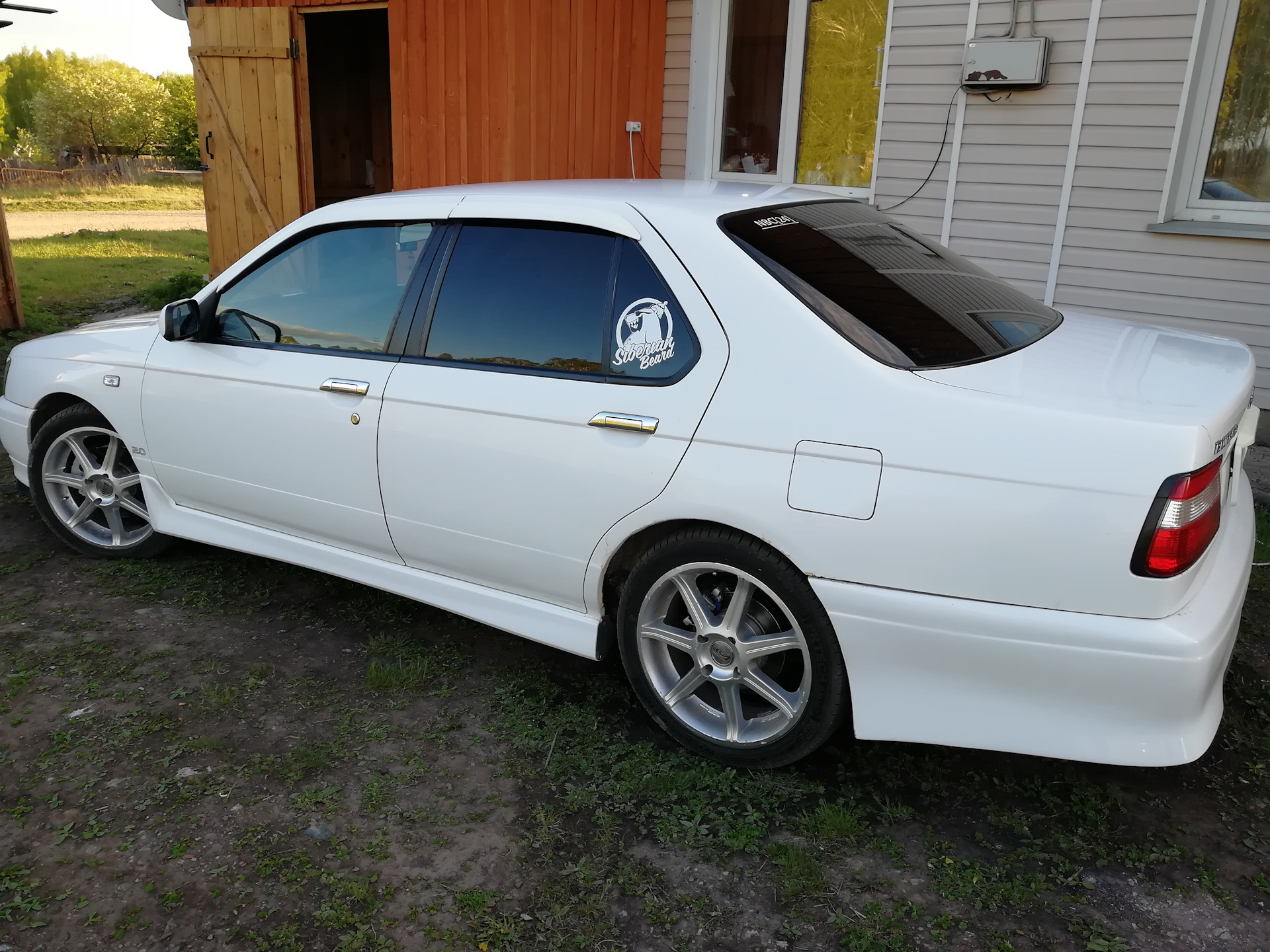 Nissan bluebird u 14