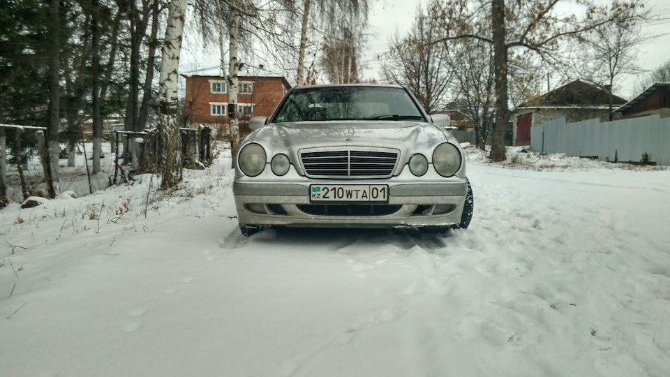 Порвалась цепь! — Mercedes-Benz E-class (W210), 2 л, 2001 года ...