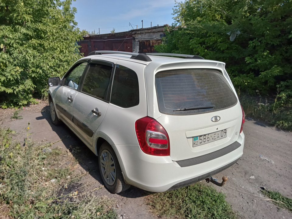 Спойлер чистое стекло. — Lada Калина Универсал (2G), 1,6 л, 2015 года ...