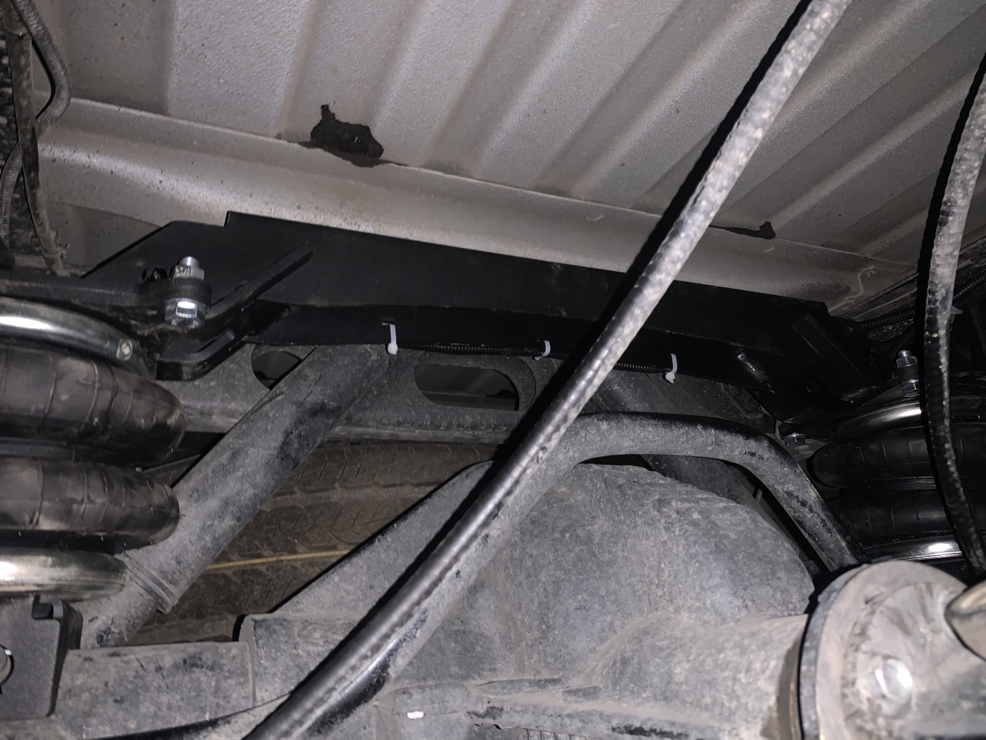 Пневмо ПОДУШКИ — ГАЗ Соболь NN, 3,5 л, 2024 года | запчасти | DRIVE2