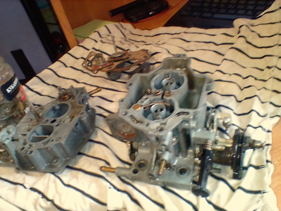 Дошли руки до карбюратора — Москвич 2141, 1,7 л, 1993 года | мойка | DRIVE2