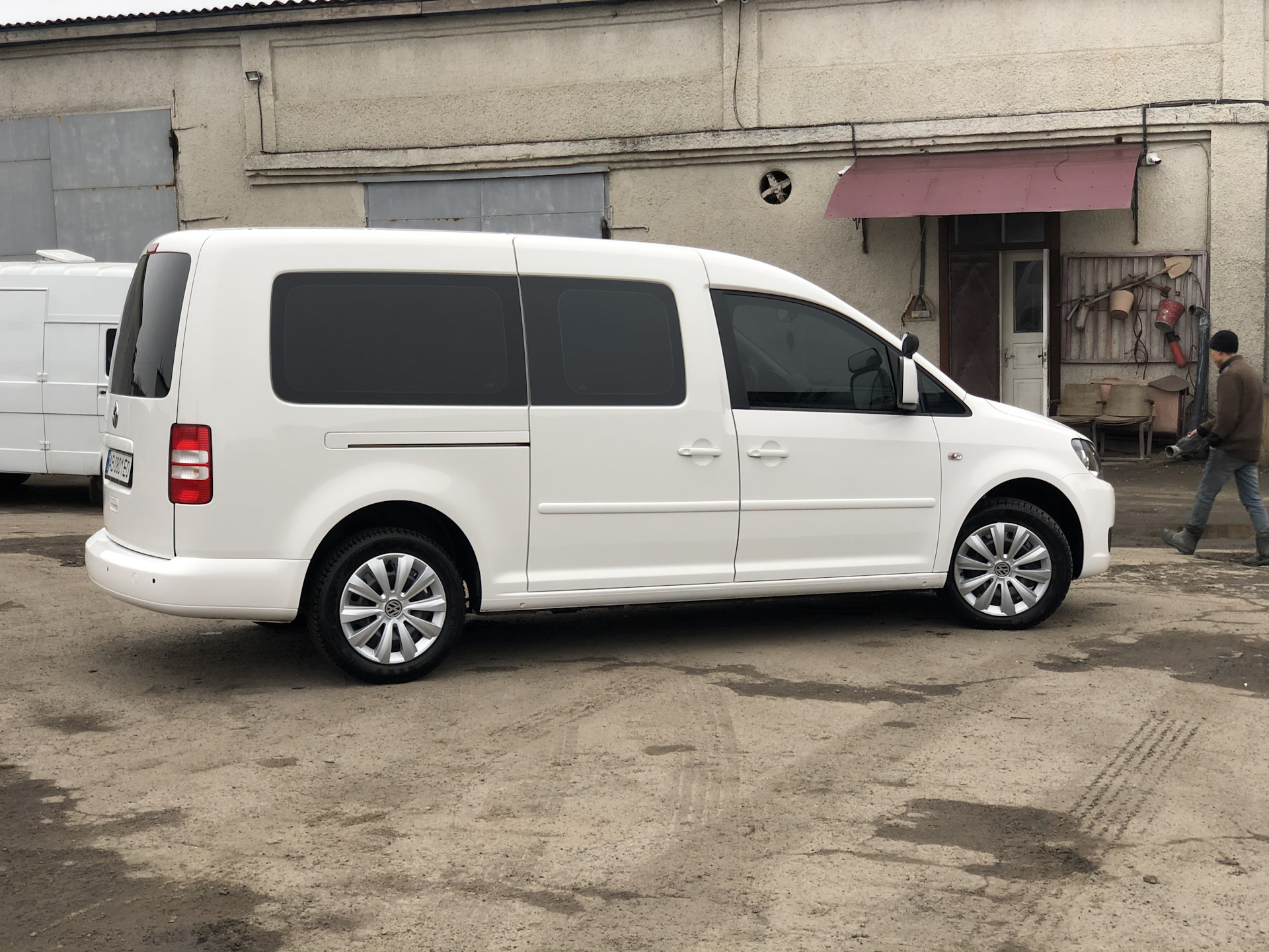 Фольксваген кадди 2. Фольксваген 2к Caddy. Фольксваген 2кн Кадди. VW Caddy 4g r.