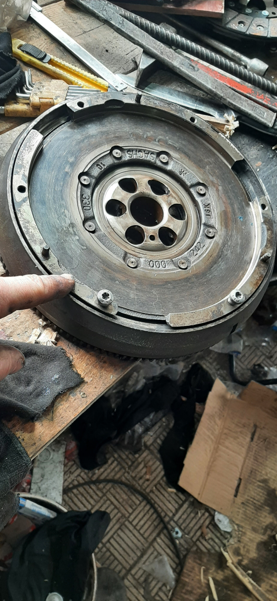 Набивка смазкой двухмассового маховика — Citroen C4 Picasso (1G), 1,6 л ...