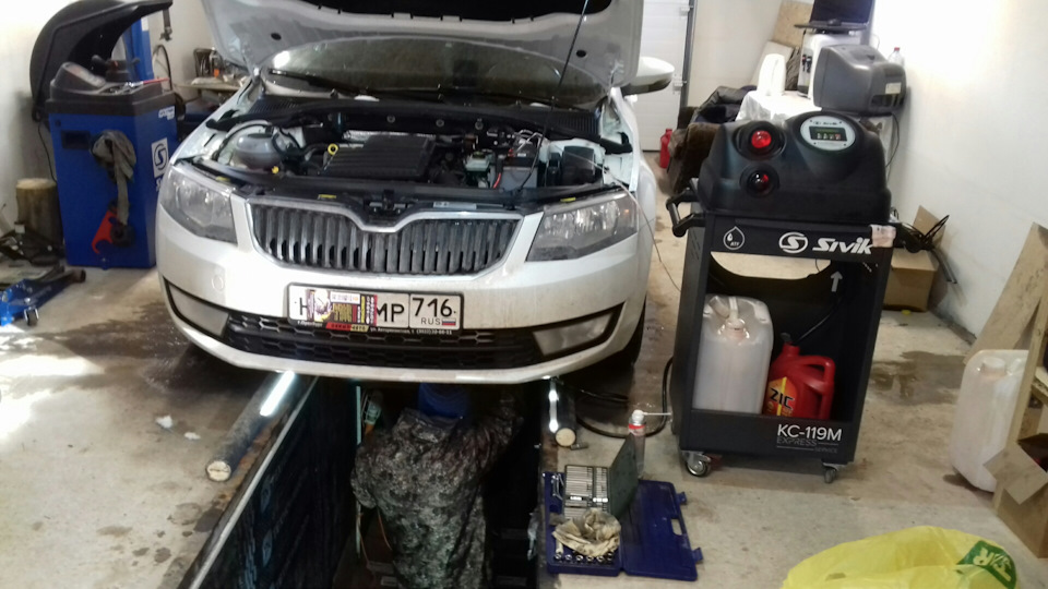 Замена ATF в АКПП 09G — Skoda Octavia A7 Mk3, 1,6 л, 2015 года ...