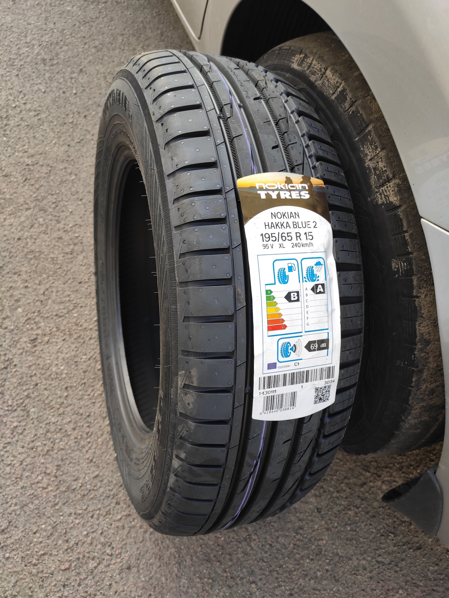 Летняя резина Nokian Hakka Blue 2 195/65 R15 — KIA Ceed SW (2G), 1,6 л ...