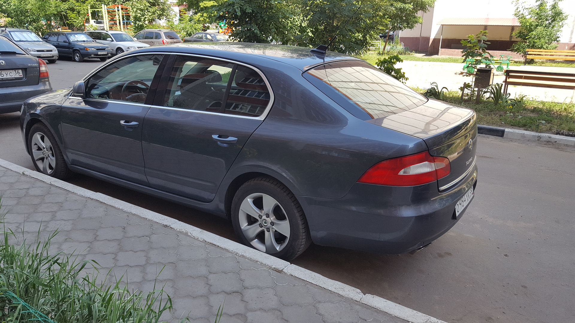 Skoda Superb Mk2 2.0 дизельный 2009 | 2.0 TDI BMP DSG6 st.1 на DRIVE2