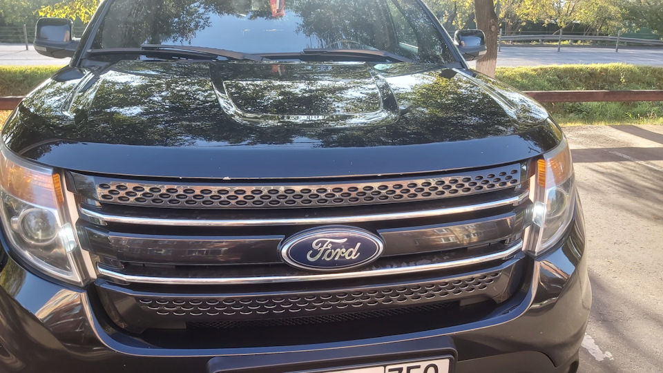 9. Притер крыло и бампер — Ford Explorer (5G), 3,5 л., 2012 года ...