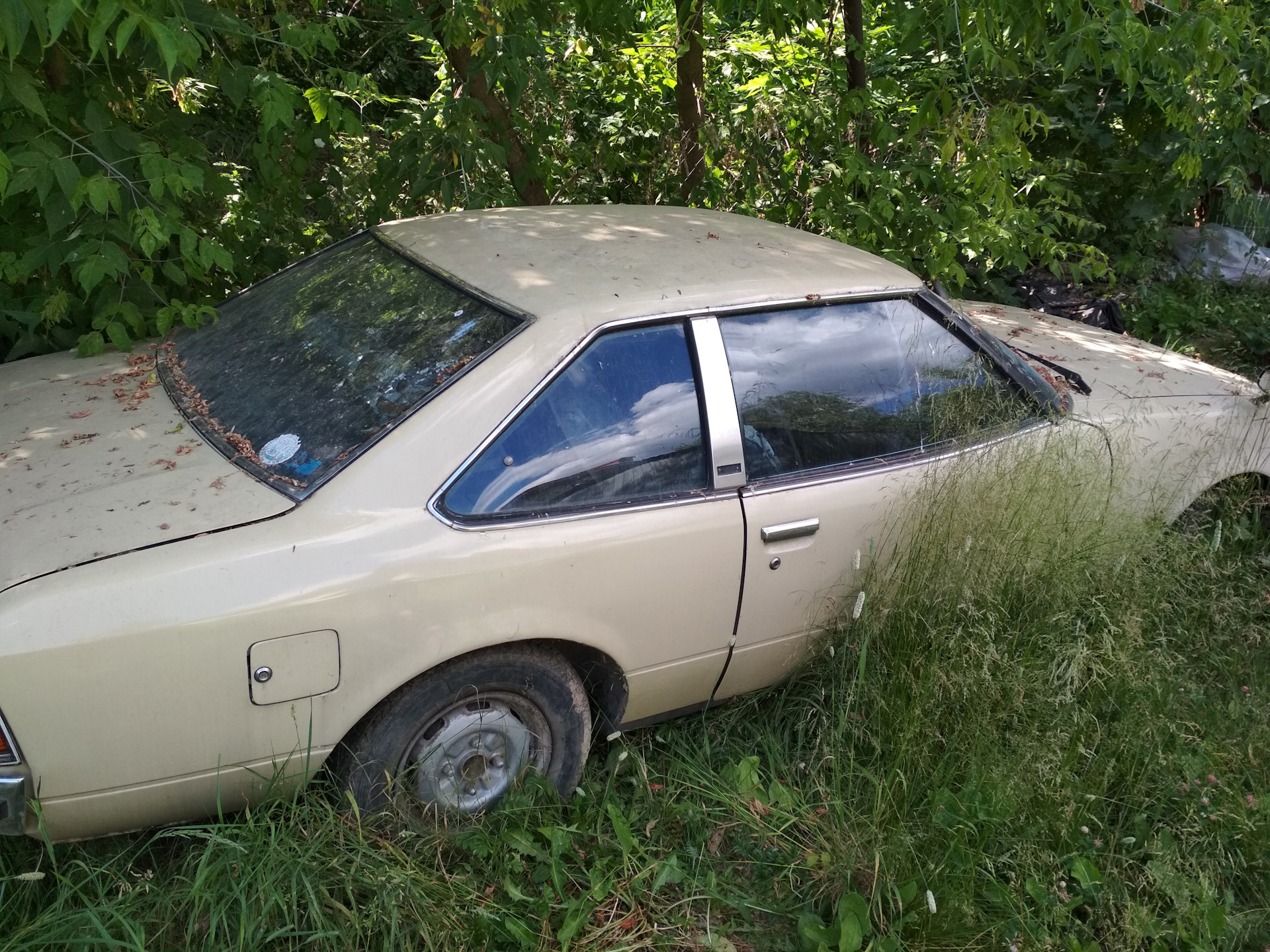 Toyota Celica задний привод Старая 86