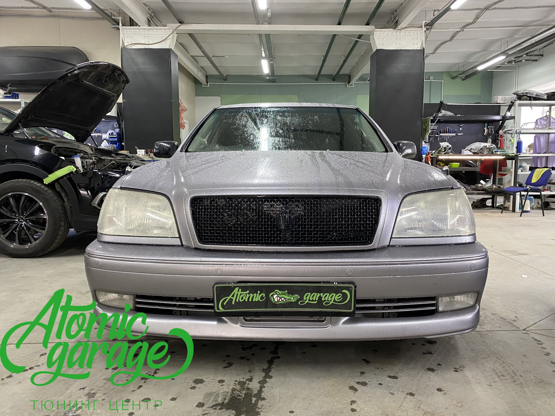 Установить crown. Магнитолы в тойота краун 170. Toyota crown majesta s170 магнитола. Crown s170 магнитола. Магнитола toyota crown 180.