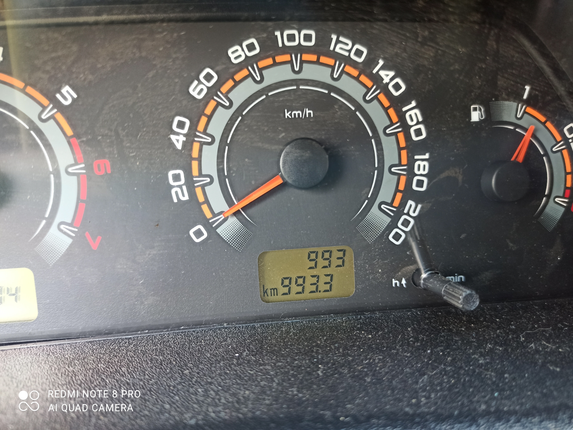 обороты холостого хода нива тревел.