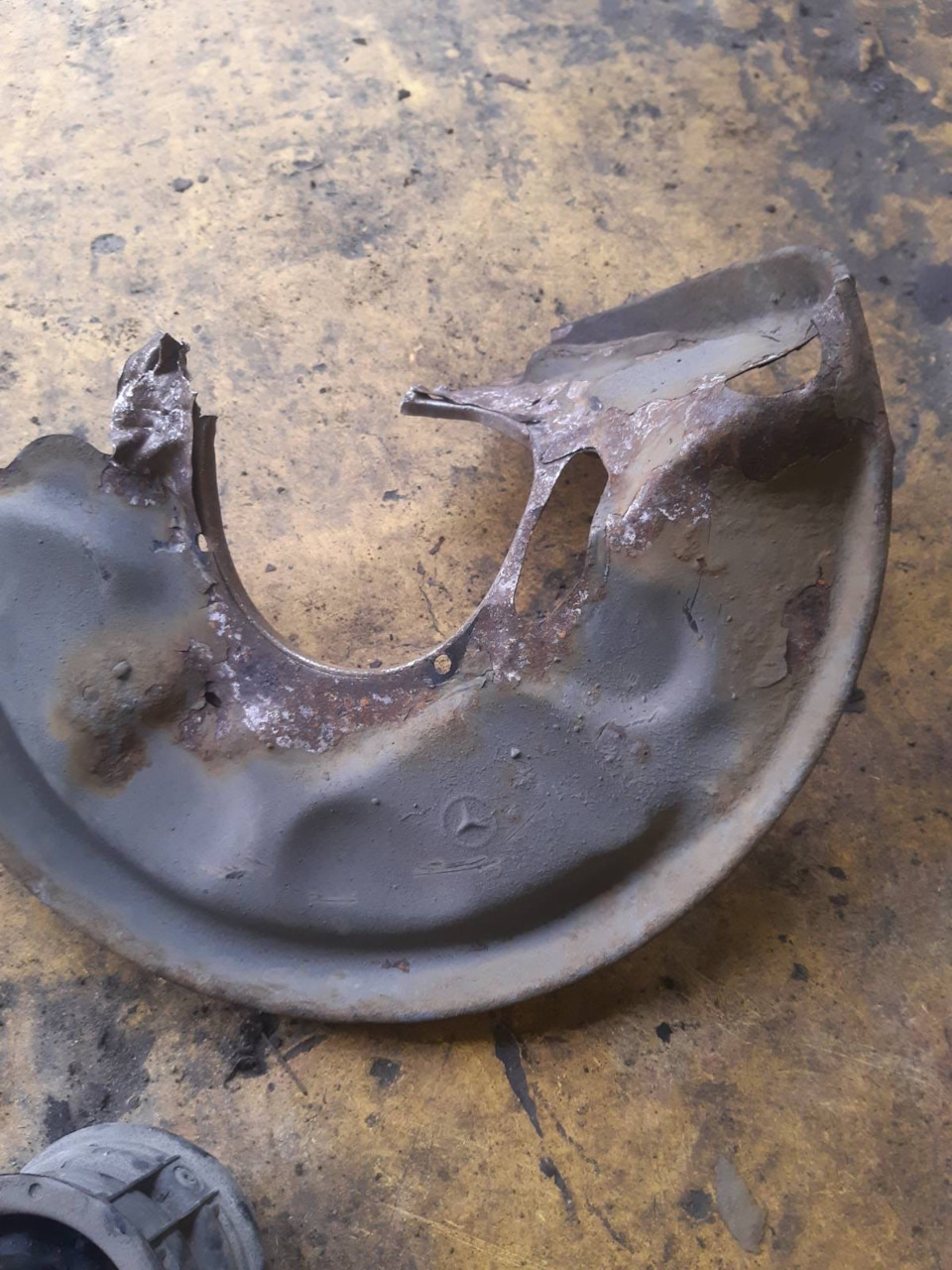 Щиток тоже устал — Mercedes-Benz CLK (W208)