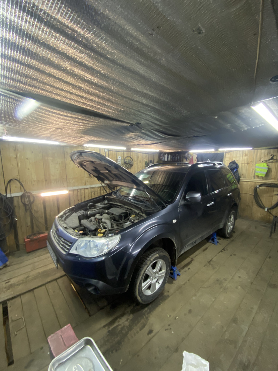 Задние амортизаторы! — Subaru Forester (SH), 2 л, 2008 года | запчасти ...