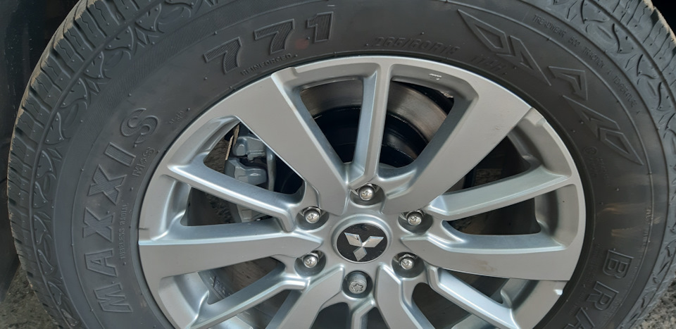 Фото в бортжурнале Mitsubishi Pajero Sport (3G)