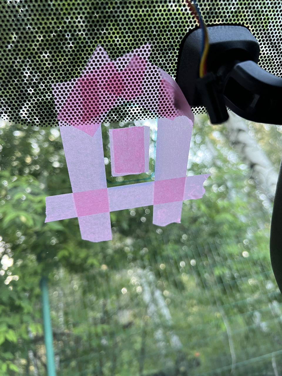 Приклейка датчика дождя — Toyota Prius (20), 1,5 л, 2006 года | своими ...