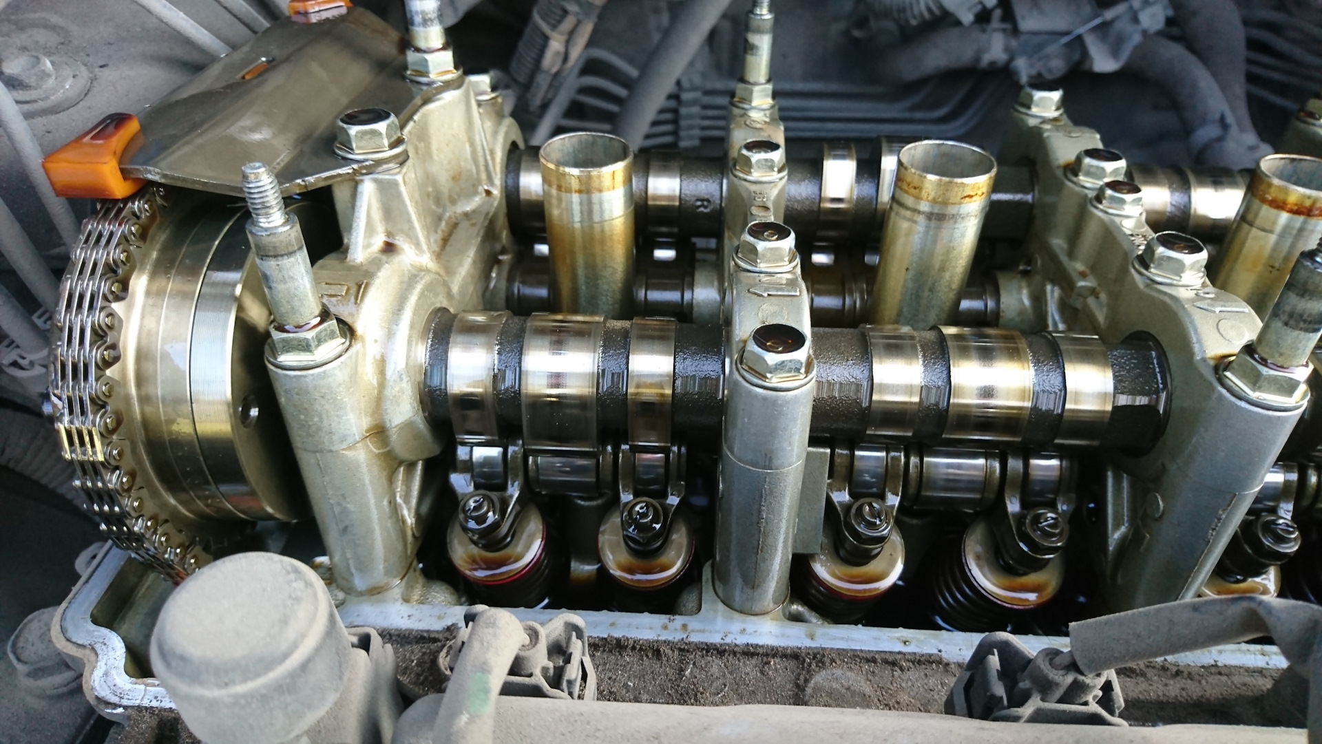 Когда нужно регулировать клапана. Lexus rx350 регулировка клапанов. Направляющие клапанов BSE 1.6 артикул. Регулировка клапанов r1200gs k25. Регулировать клапана Примаси.