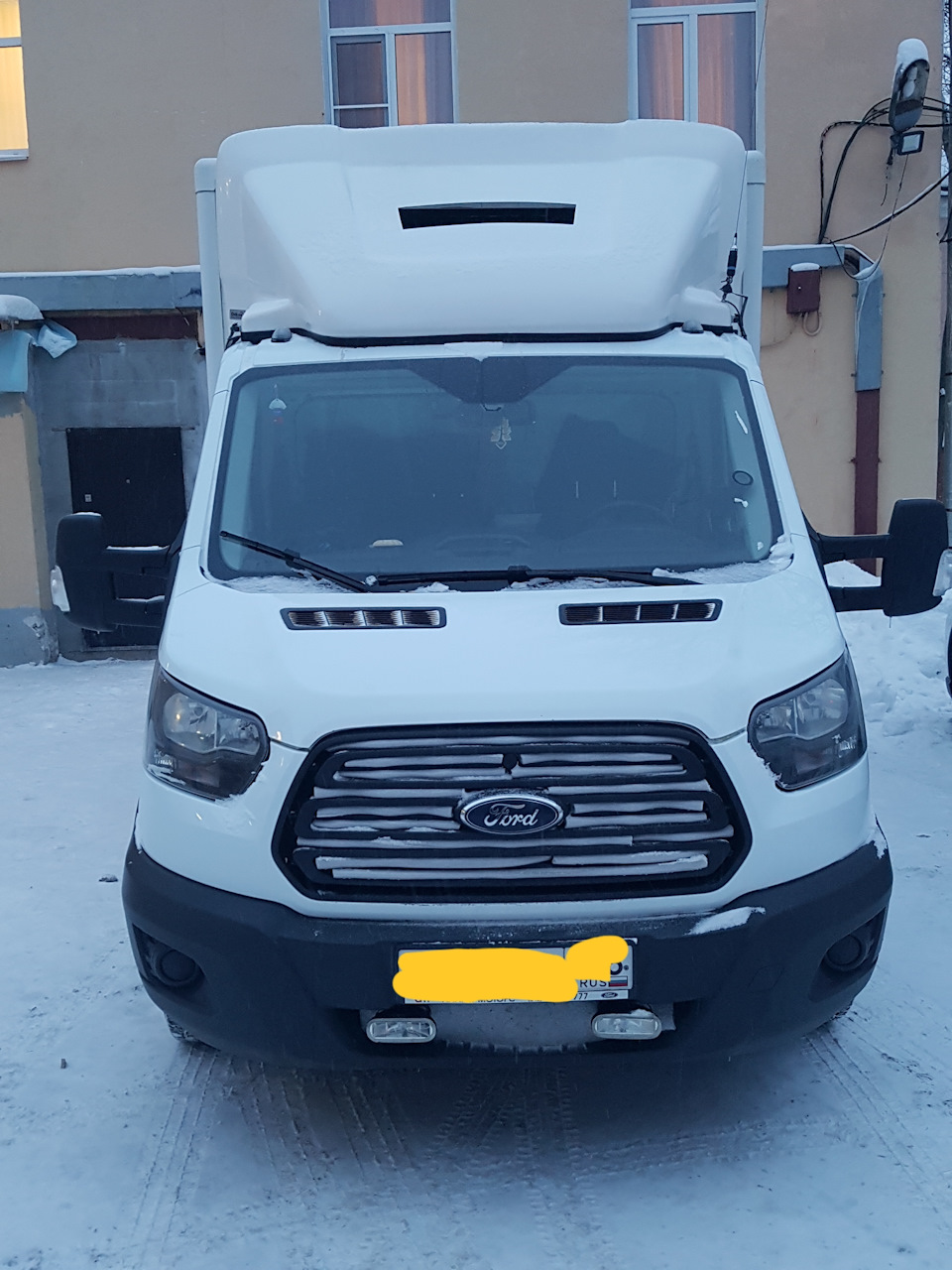 Дополнительные фары ближнего света — Ford Transit (8G), 2,2 л, 2018 года |  тюнинг | DRIVE2