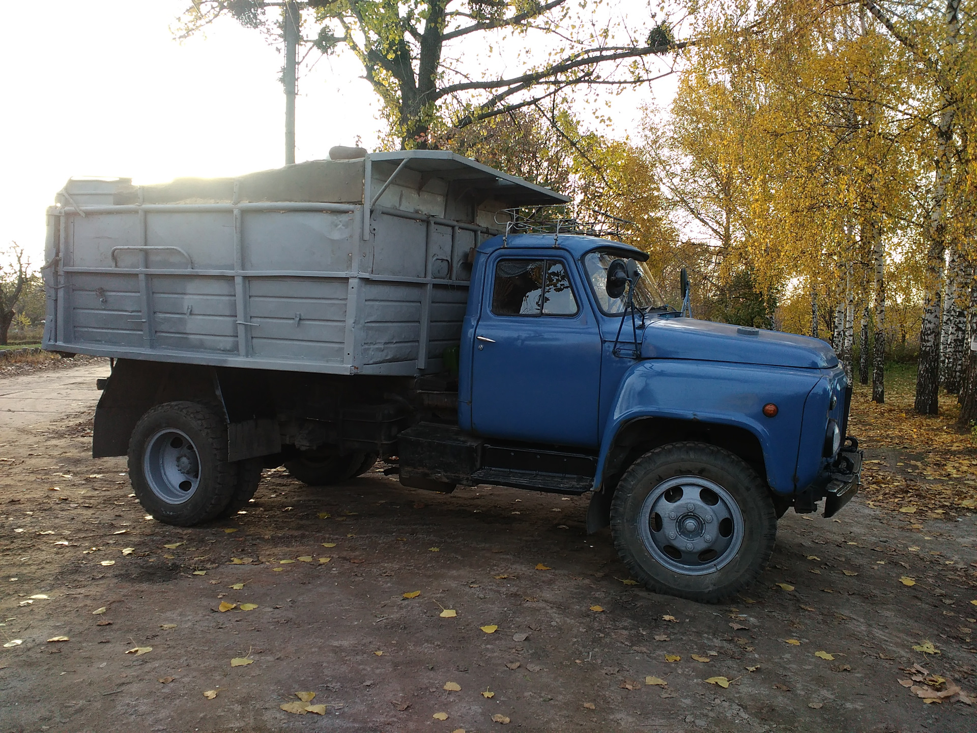 Авито кировская область авто. ГАЗ САЗ 3502. САЗ 3502 самосвал. ГАЗ САЗ 3502 самосвал. ГАЗ 52 САЗ 3502.