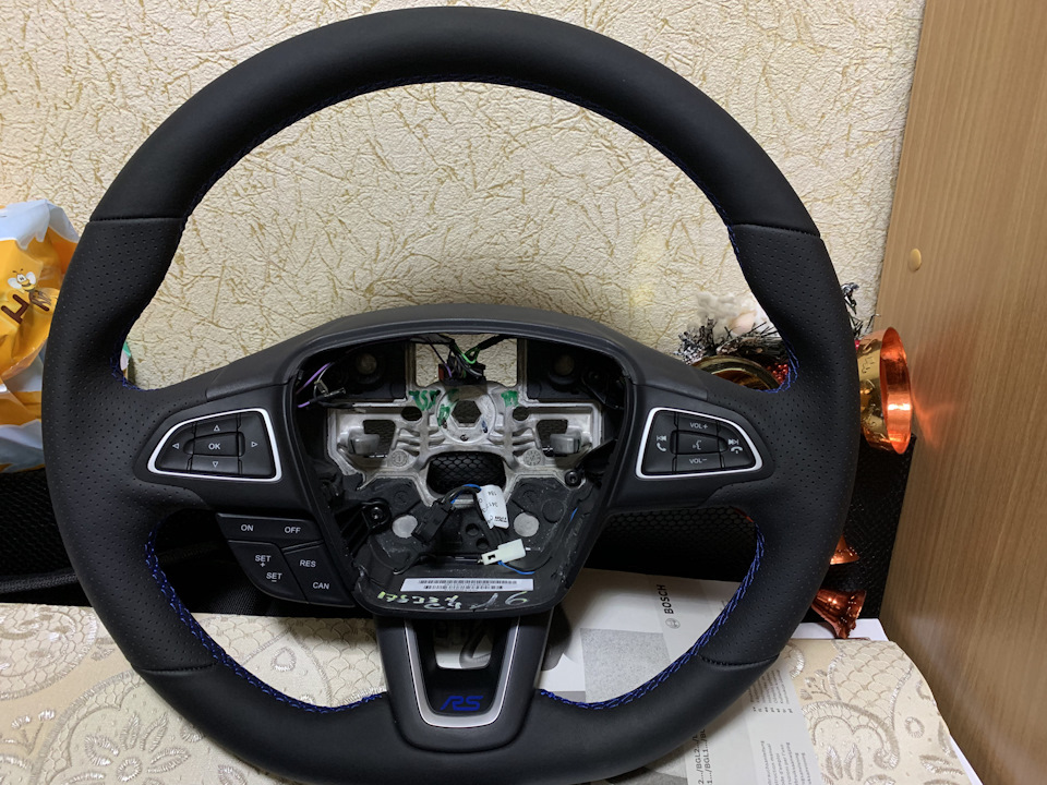 Руль RS — Ford Kuga (2G), 1,6 л, 2013 года | стайлинг | DRIVE2