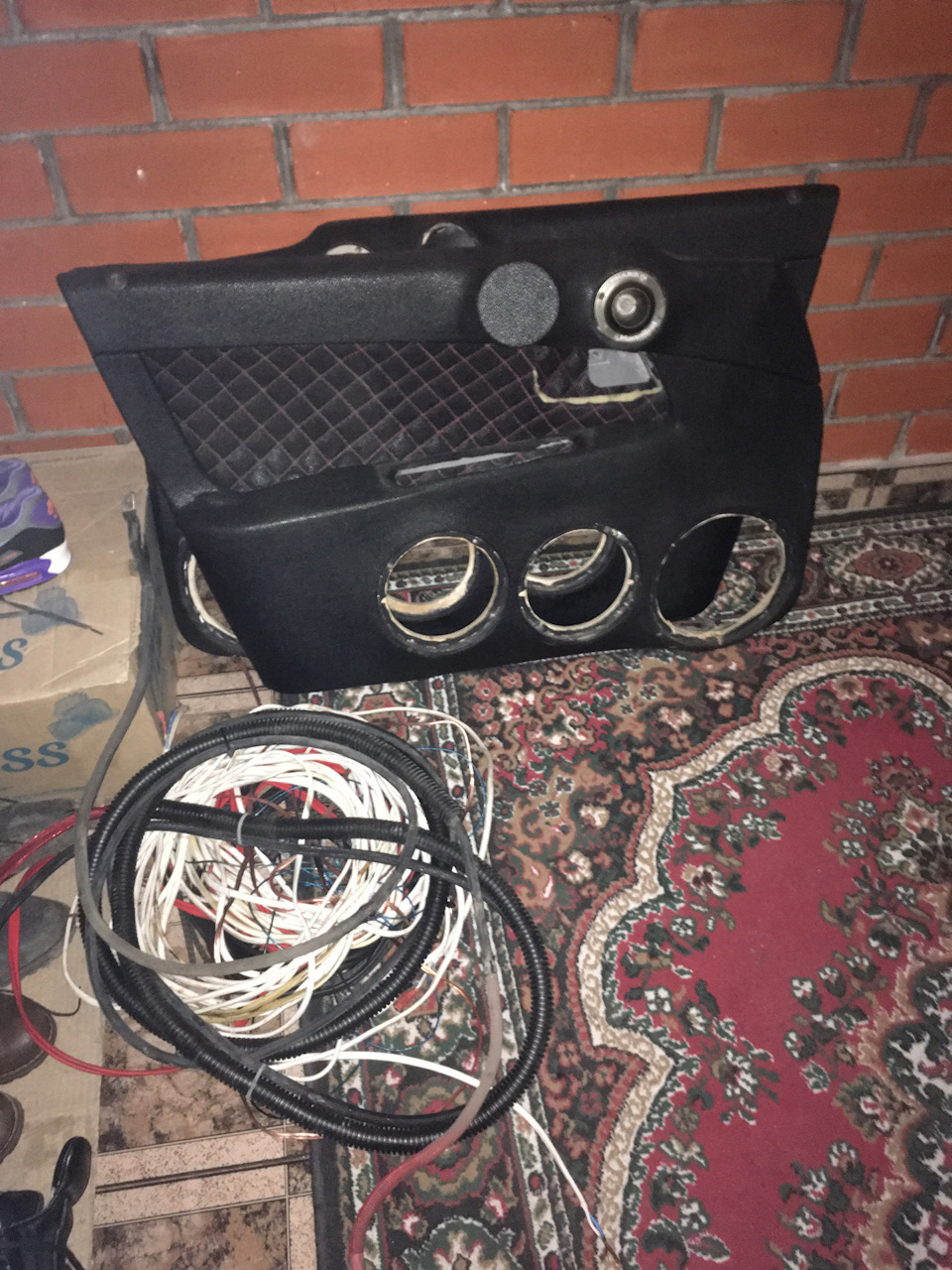 Установка музыки — LADA Приора хэтчбек, 1,6 л., 2009 года | автозвук ...