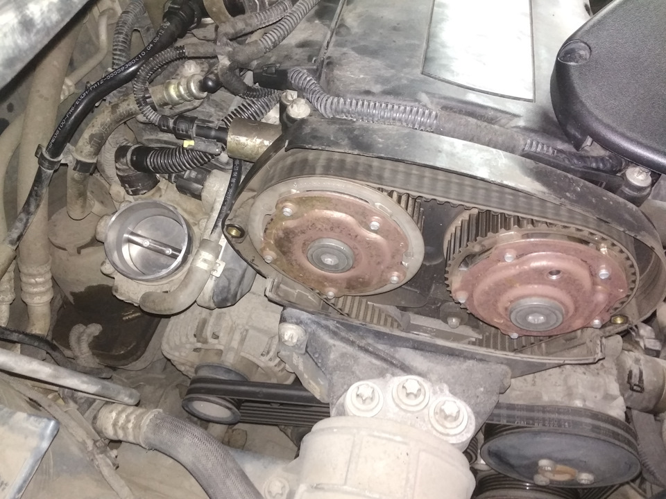 Снятие клапанов фазовращателей и промывка дроссельного узла. — Opel ...