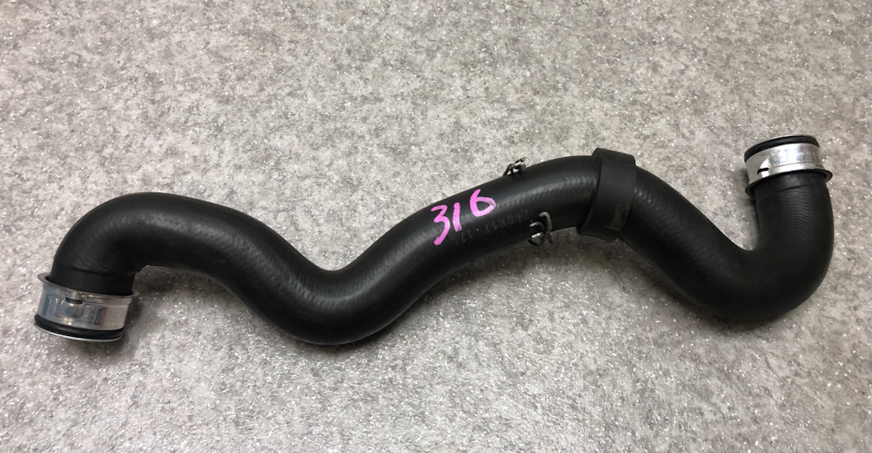 Шланг радиатора верхний замена. — Mercedes-Benz C-Class Sportcoupe ...