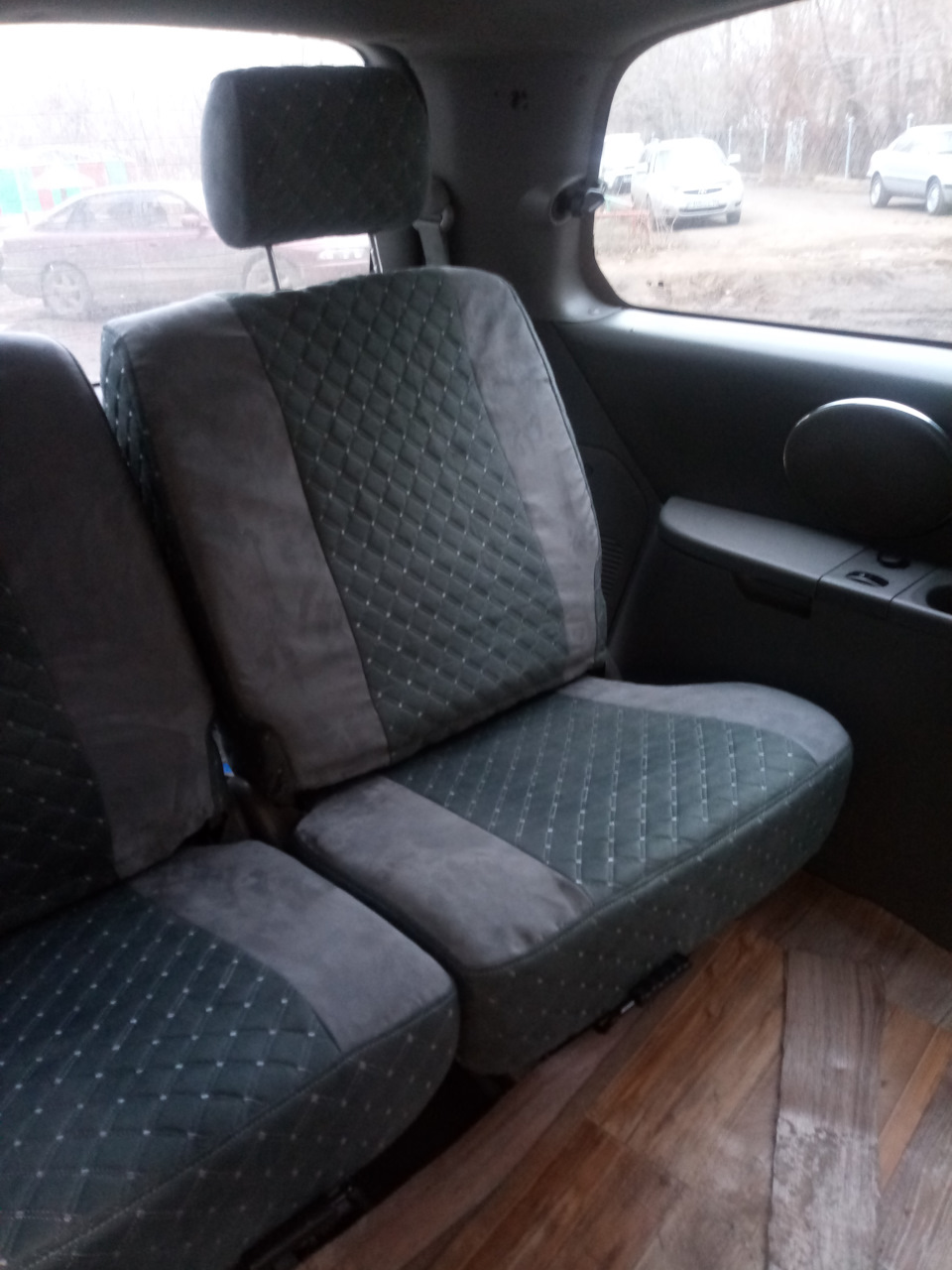 Фото в бортжурнале KIA Carnival (1G)