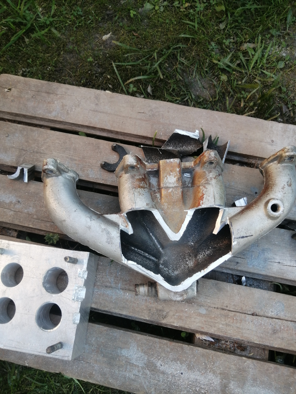 Безжалостно кромсаем коллектор — ИЖ Москвич 412