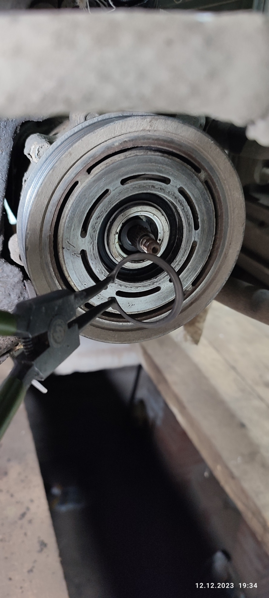 Замена подшипника кондиционера Пежо 307 1.4л ET3J4 — Peugeot 307, 1,4 л ...