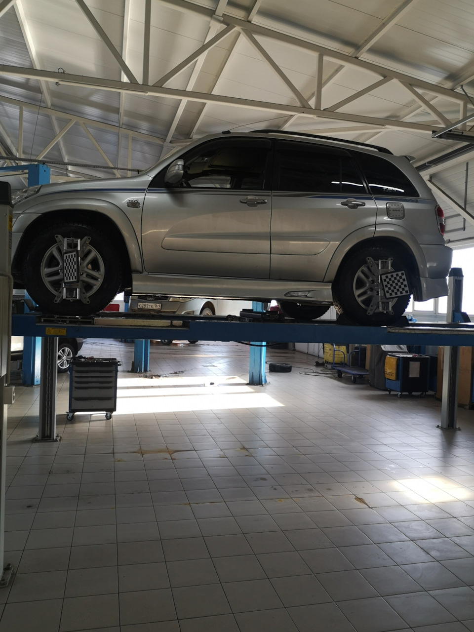 Сход-развал или как похудеть на 8000 рублей — Toyota RAV4 (II), 2 л ...