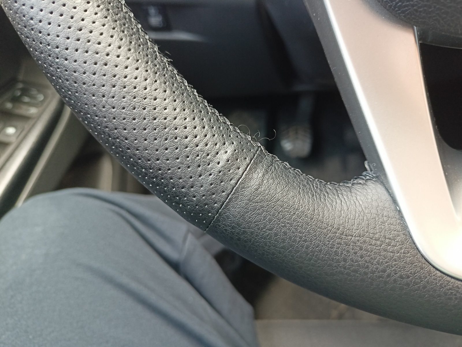 Обновление оплетки на руле — Lada Vesta SW (1G), 1,6 л, 2019 года ...