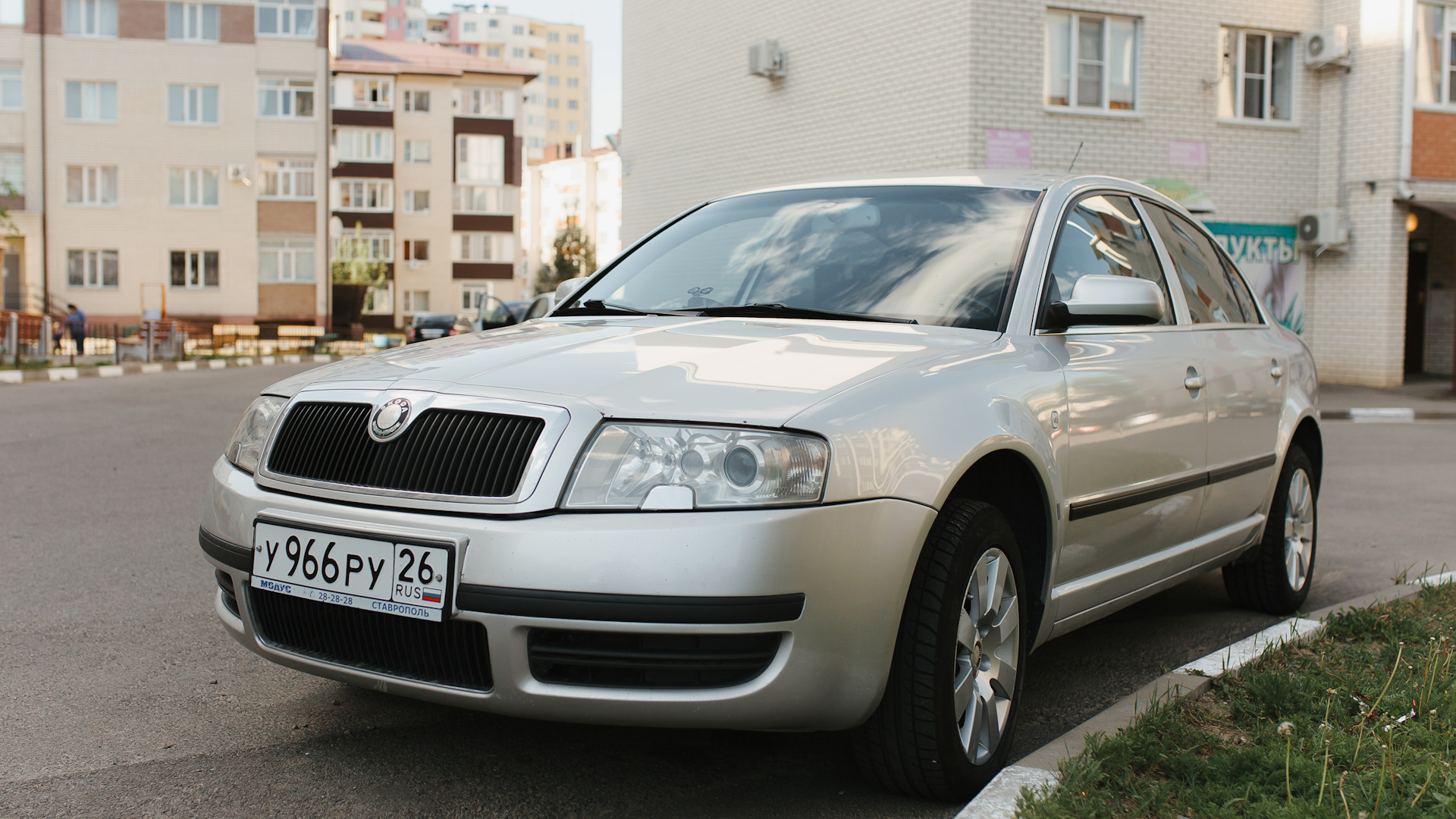 Суперб 2005. Шкода Суперб 2005. Skoda Superb 2005. Шкода Суперб 2005 года.