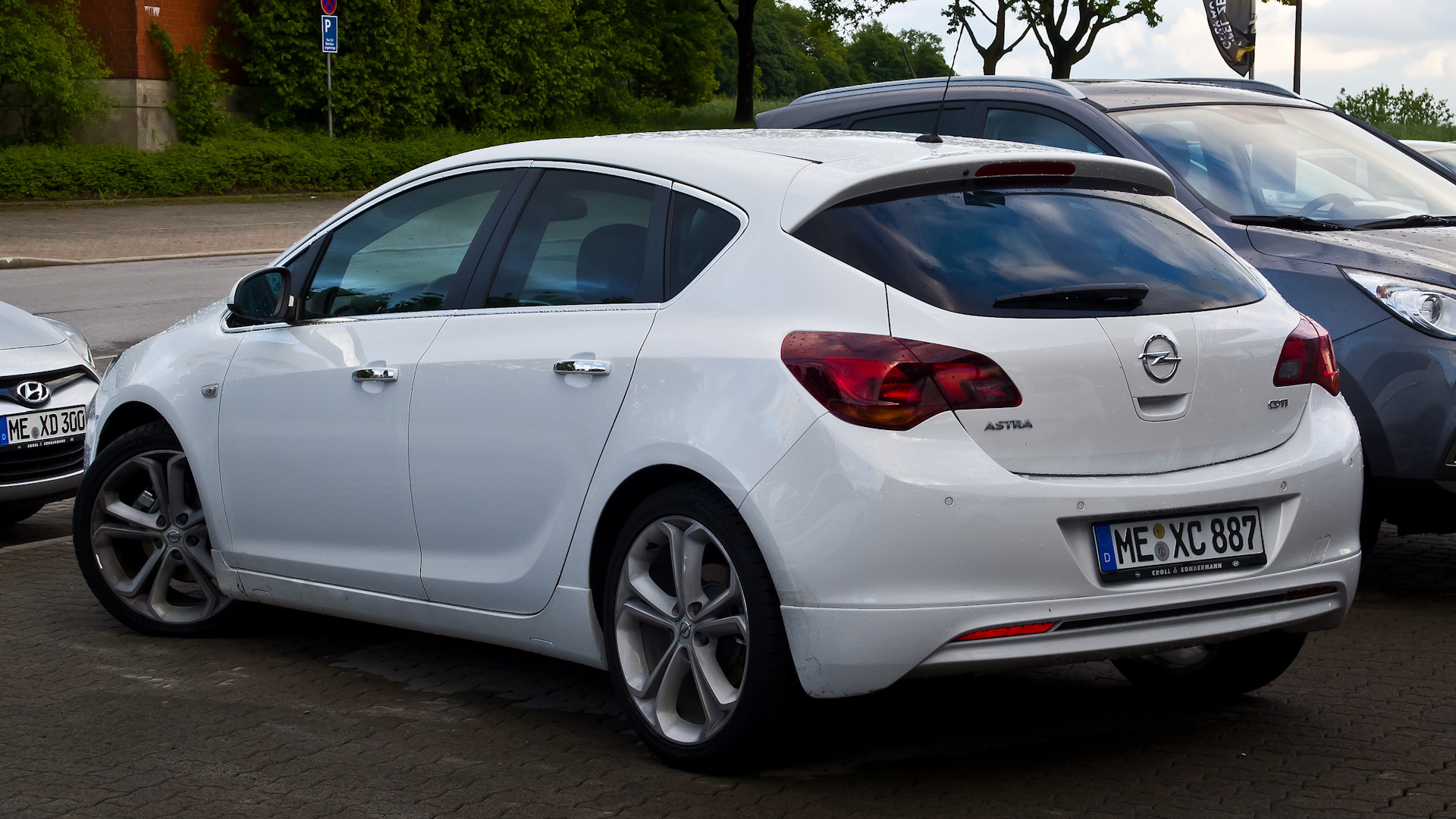 Opel Astra j 2013 С…СЌС‚С‡Р±РµРє