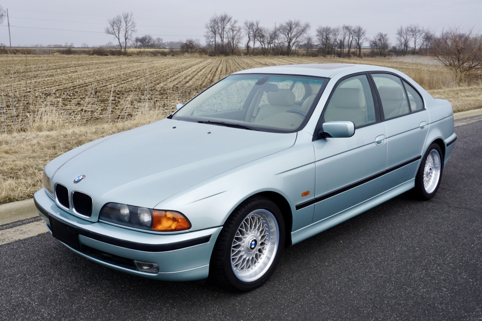 Бмв 2000. BMW 528. BMW 528i e39. БМВ 528 2000г. БМВ 528i 2000 год.