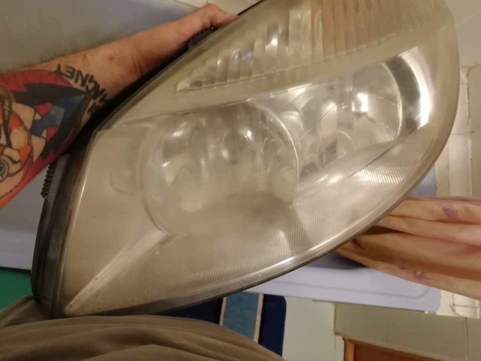 Восстановление фар Lens Clear от Body. Штатные фиксаторы ламп h7 ...