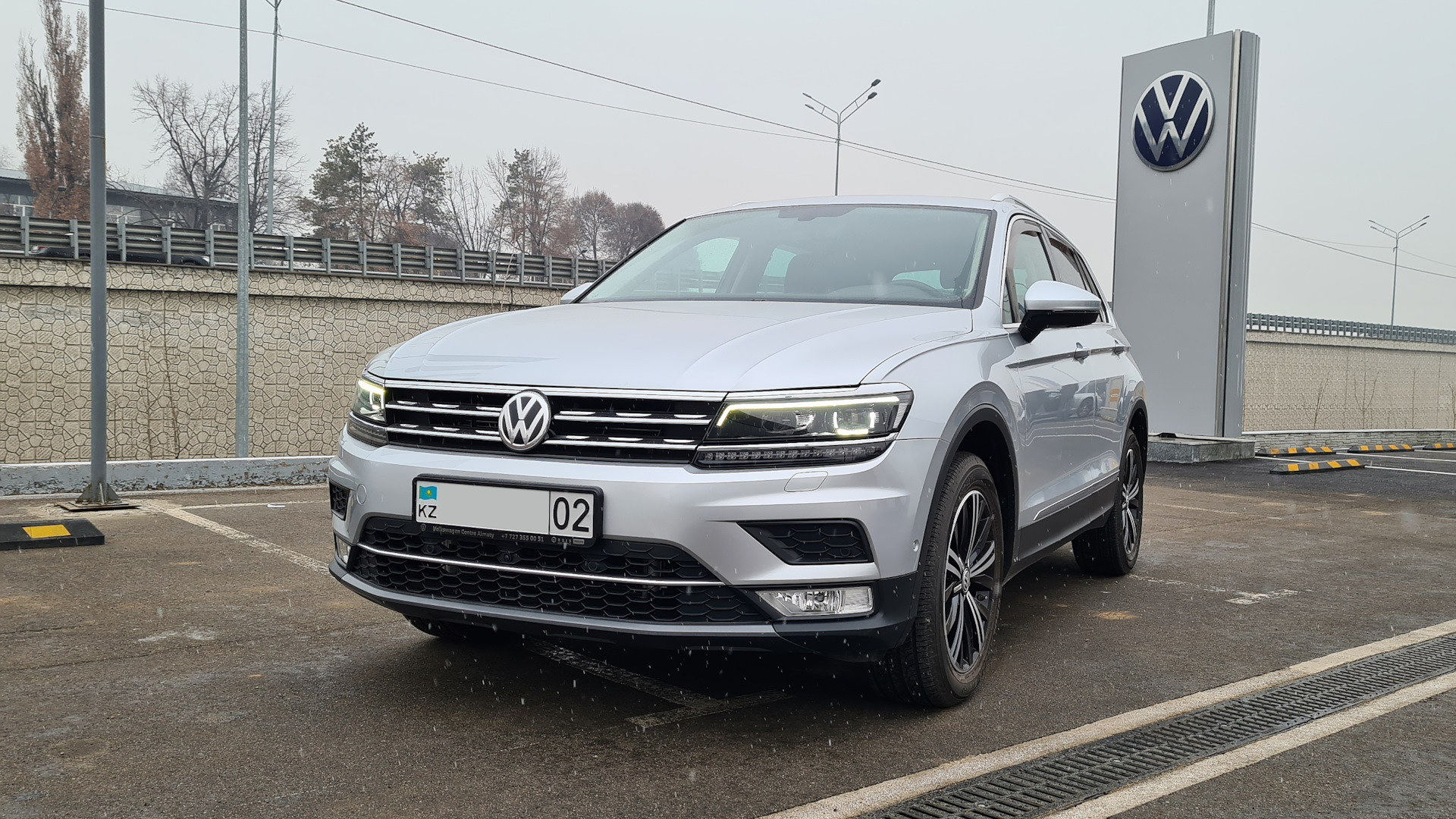 Volkswagen tiguan отзывы владельцев. Фольксваген Тигуан отзывы владельцев. Отзывы Тигуан 2.0 бензин автомат.